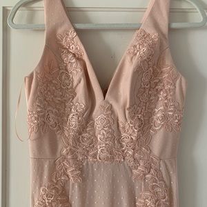 Lulus maxi dress lace detail